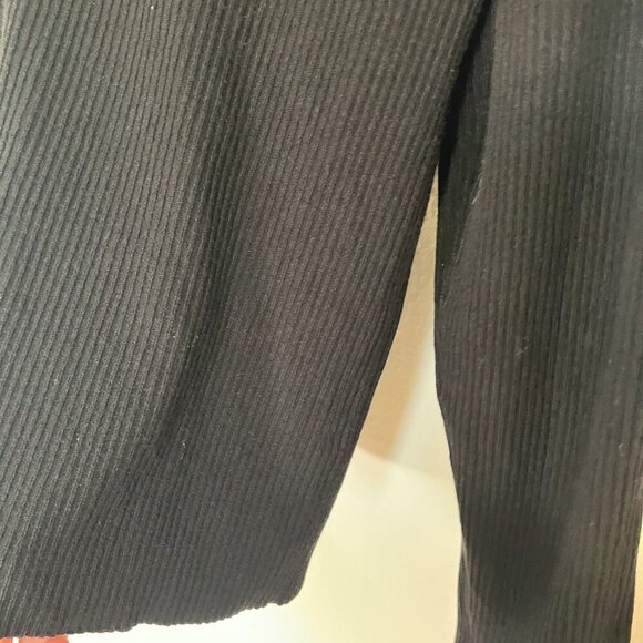 Chicos Platinum Ribbed Black Henley Top Size XL - Picture 4 of 8